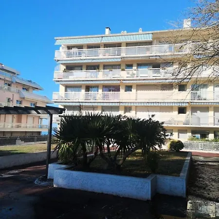Les Goelands - T1 Vue Mer, Emplacement Ideal Pres Du Centre Mae-9474